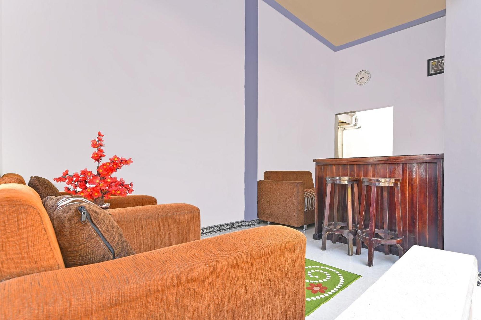 Oyo 91192 Homestay Antara Gilimanuk Exterior photo