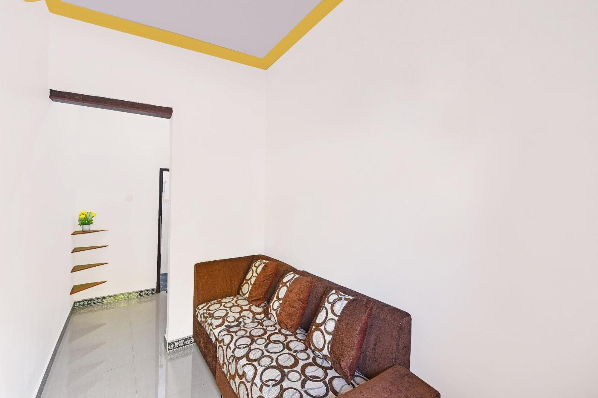Oyo 91192 Homestay Antara Gilimanuk Exterior photo